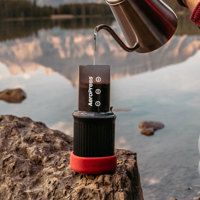aeropress-go-travel-kaffeemaschine-flow-control-cap-bundle image 3