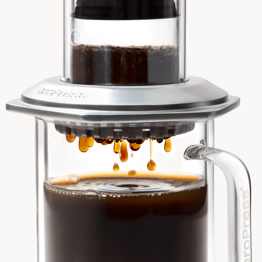 aeropress-bundles-premium-20th-anniversary-kaffeebereiter-silber image 4