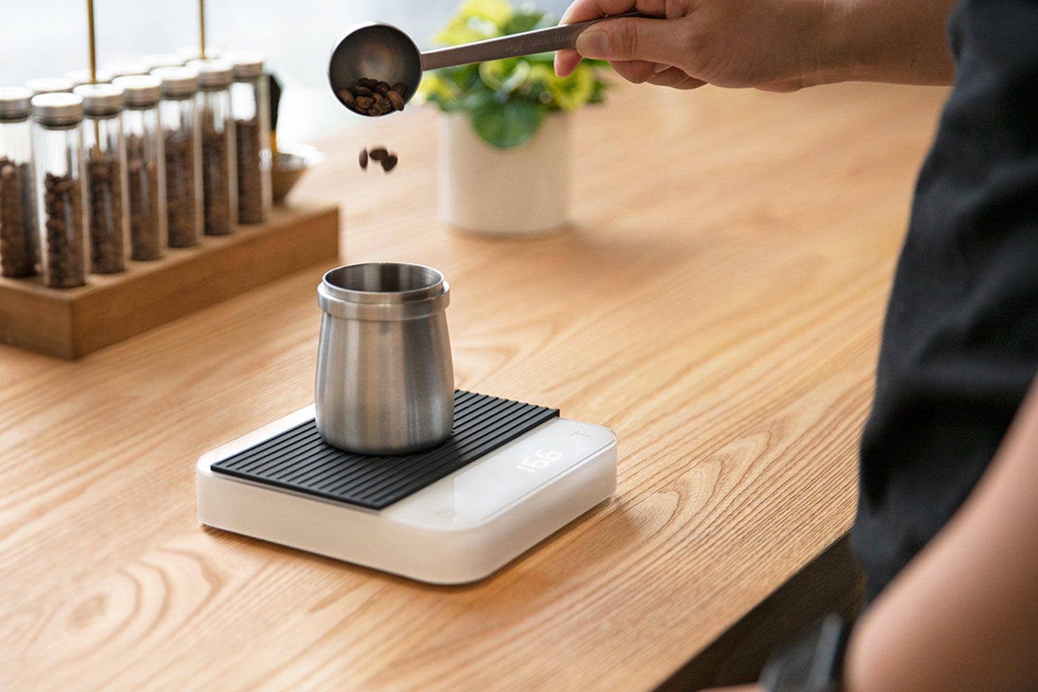 acaia-scales-pearl-kaffeewaage-pitch-black image 7