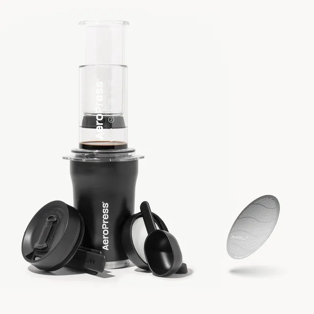 aeropress-go-plus-traveler-s-bundle-kaffeebereiter-schwarz image 1