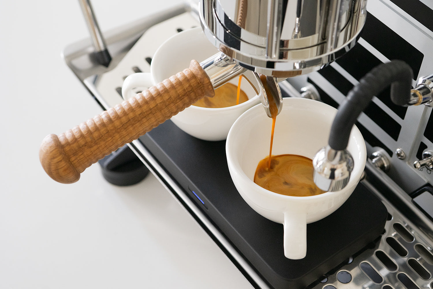 acaia-umbra-duo-kaffeewaage-ohne-display-aluminium image 2