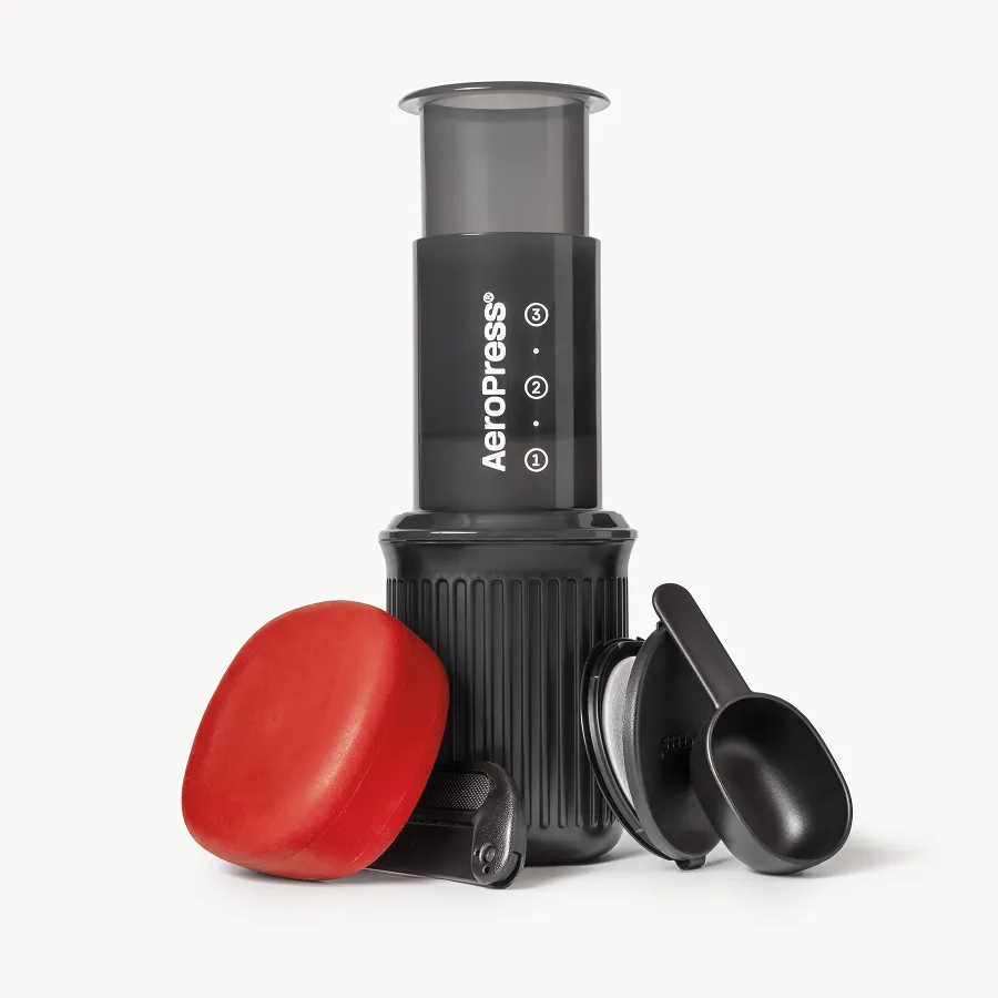 aeropress-go-kaffeepresse-reise-mit-becher image 1
