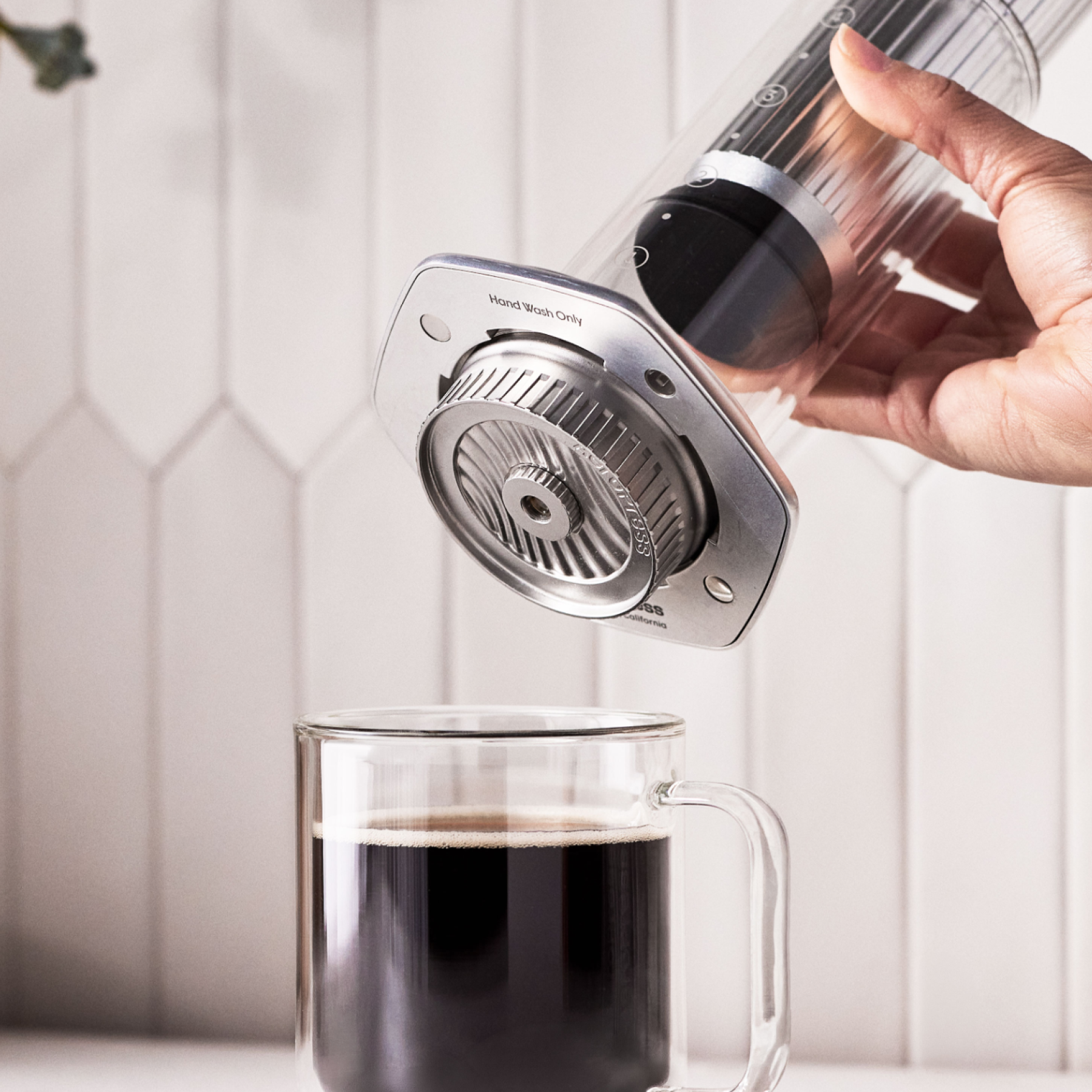aeropress-flow-control-cap-edelstahl-filterdeckel-standard image 5
